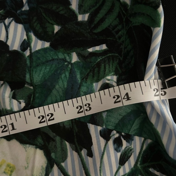 ASHLY & SAGE GREEN  and White Maxi Dress with Notched Collar and 3/4 Sleeves - Picture 5 of 5